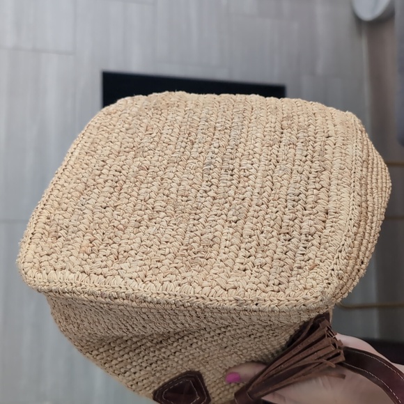 Handmade raffia bucket bag - like new condition - Picture 4 of 6